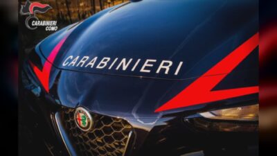 Maltratta la ex e le brucia l’auto, 53enne arrestato per stalking. In tasca aveva due coltelli