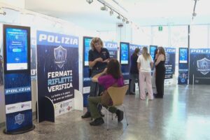 Progetto “InsospettAbili” per la prevenzione delle truffe: la polizia incontra i cittadini a Como