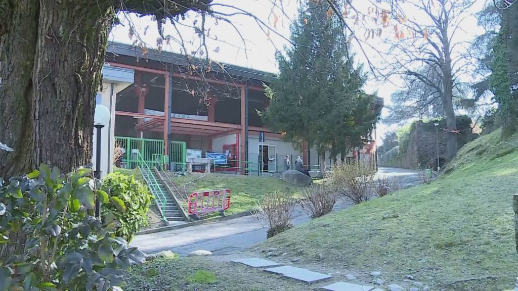 Il palaghiaccio di Casate affidato ai privati. Bando da 3,5 milioni per 5 anni
