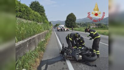 Incidente tra un’auto e una moto, morto 47enne. Lo scontro a Montorfano sulla provinciale Briantea