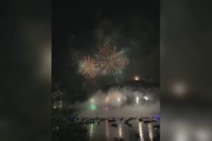 Regina presa d’assalto da quasi 40mila veicoli. Numeri record nel weekend dei fuochi all’Isola