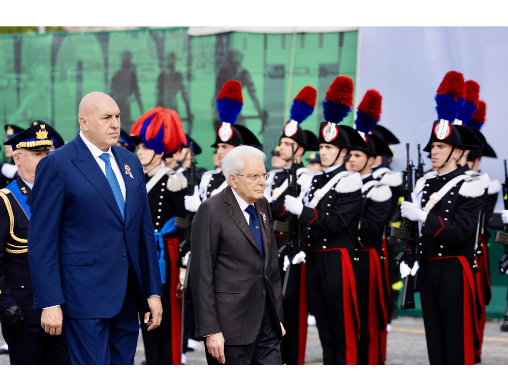 2 giugno: Mattarella a Crosetto,forze armate ne rappresentano impeccabilmente spirito