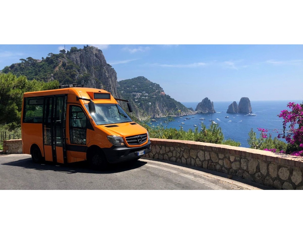 A Capri svolta digitale nei trasporti, a bordo bus Atc si paga solo ‘cashless’