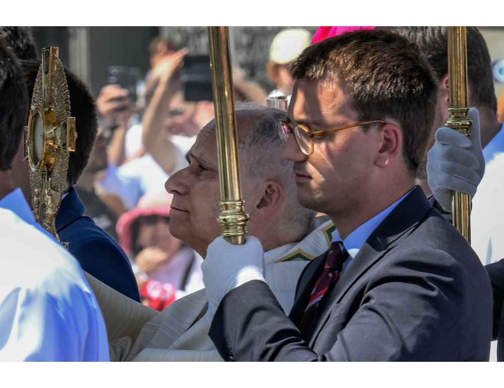 A Madrid il Papa incontra 220 agostiniani, ‘vostra unità sia messaggio al mondo’