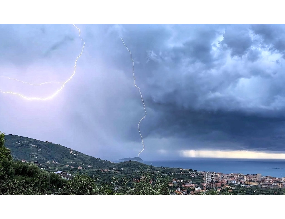 Ancona la città più vivibile per il meteo, mentre al Nord caldo e piogge estreme