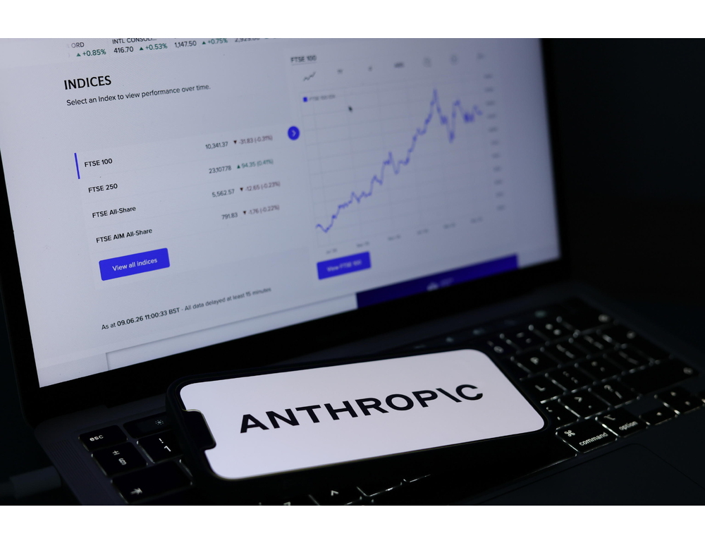 Anthropic sospende i modelli IA più potenti su pressioni governo Usa
