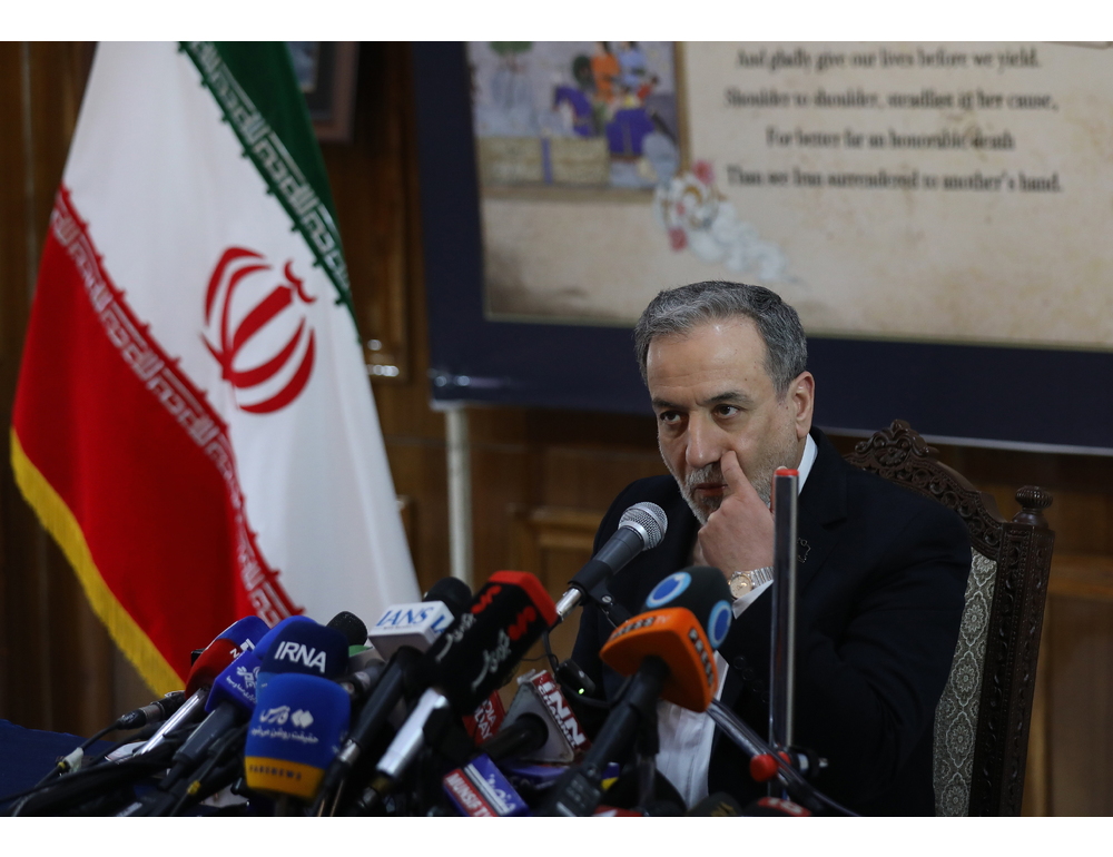 Araghchi pubblica su X bandiera iraniana unita a quella libanese