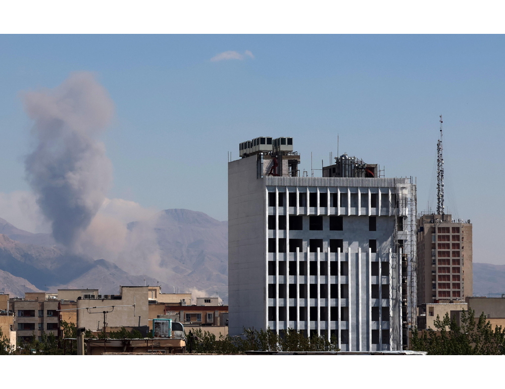 Axios, attacchi Usa contro obiettivi Iran nello stretto di Hormuz