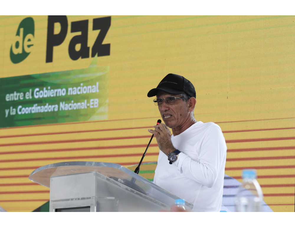 Colombia, cento guerriglieri depongono le armi nel Putumayo