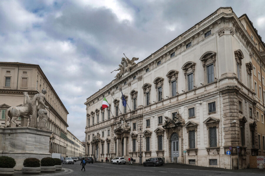 Domani l'udienza pubblica su impugnazione del Cdm della legge regionale