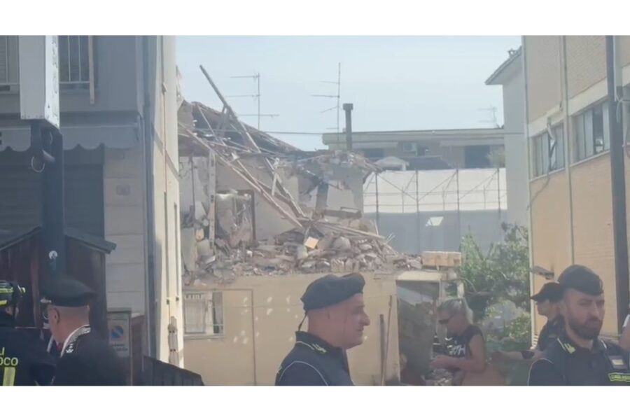 A Porto Sant'Elpidio incessanti ricerche dei vigili del fuoco. Un morto e tre feriti