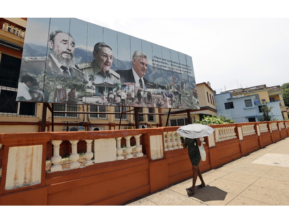 Cuba, il 95enne Raul Castro sostiene le riforme del governo Díaz-Canel