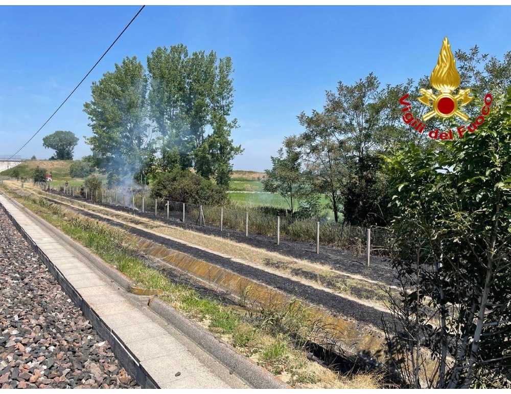 Danneggiata la linea Av Napoli-Roma, ritardi fino a 90 minuti