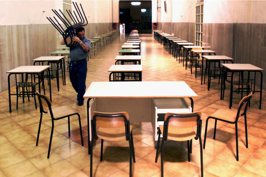 Una scuola del Napoletano era la meta di studenti provenienti da altre regioni