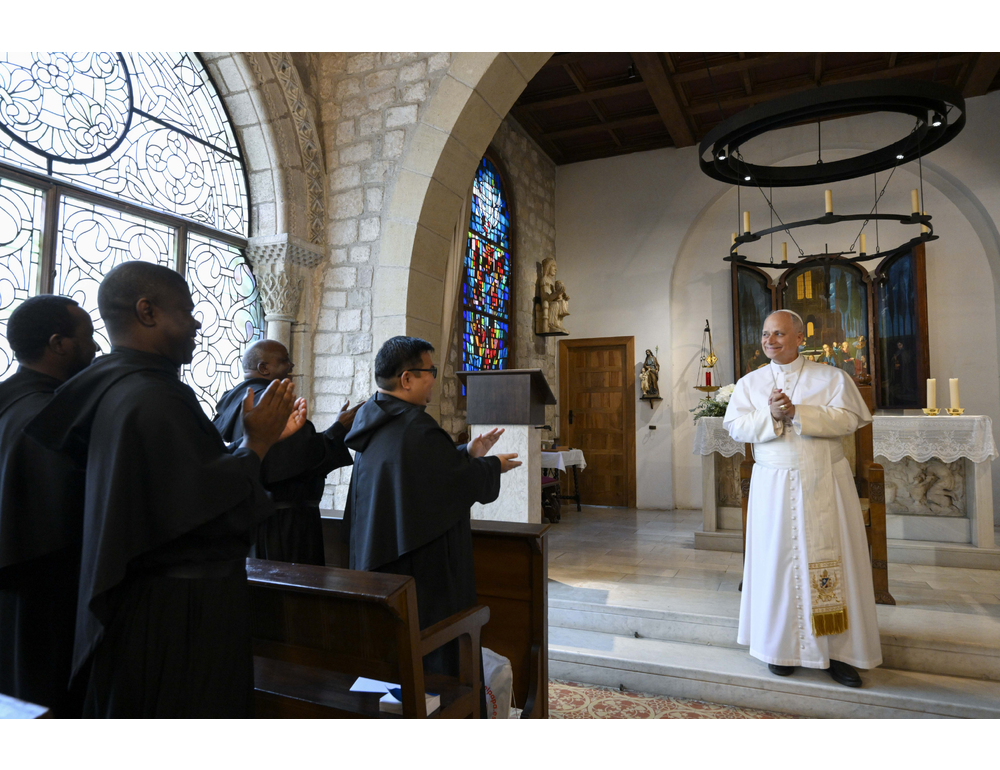 Dopo la visita al carcere, Leone all’Abbazia di Montserrat