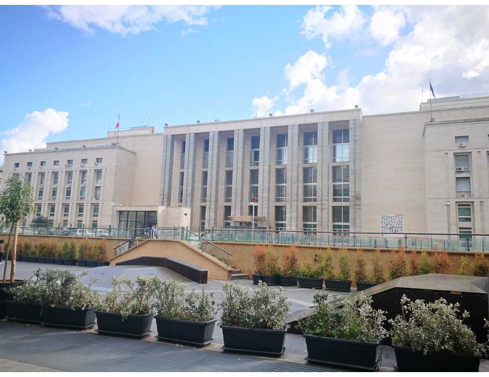 Emergenza caldo, sospese udienze al Tribunale di Palermo