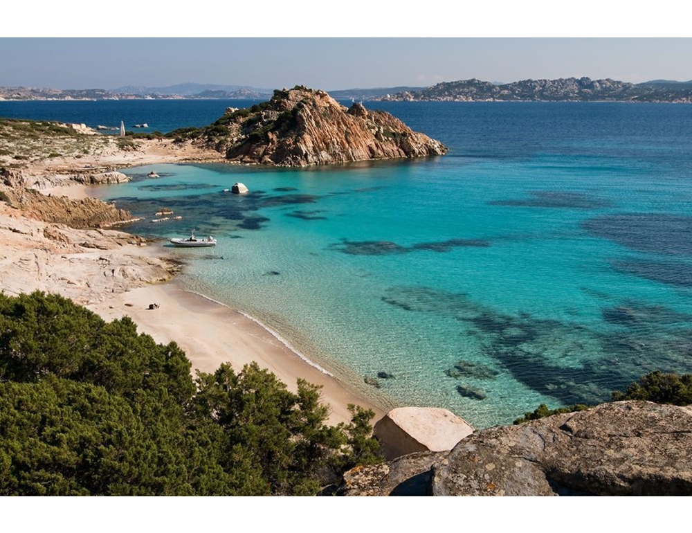 ‘Esercitazioni militari La Maddalena in piena stagione turistica, Difesa spieghi’