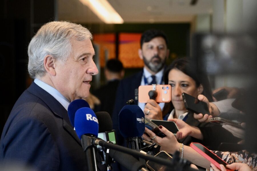 Evento previsto il 22 giugno nell'ambito della visita di Tajani poi cancellata