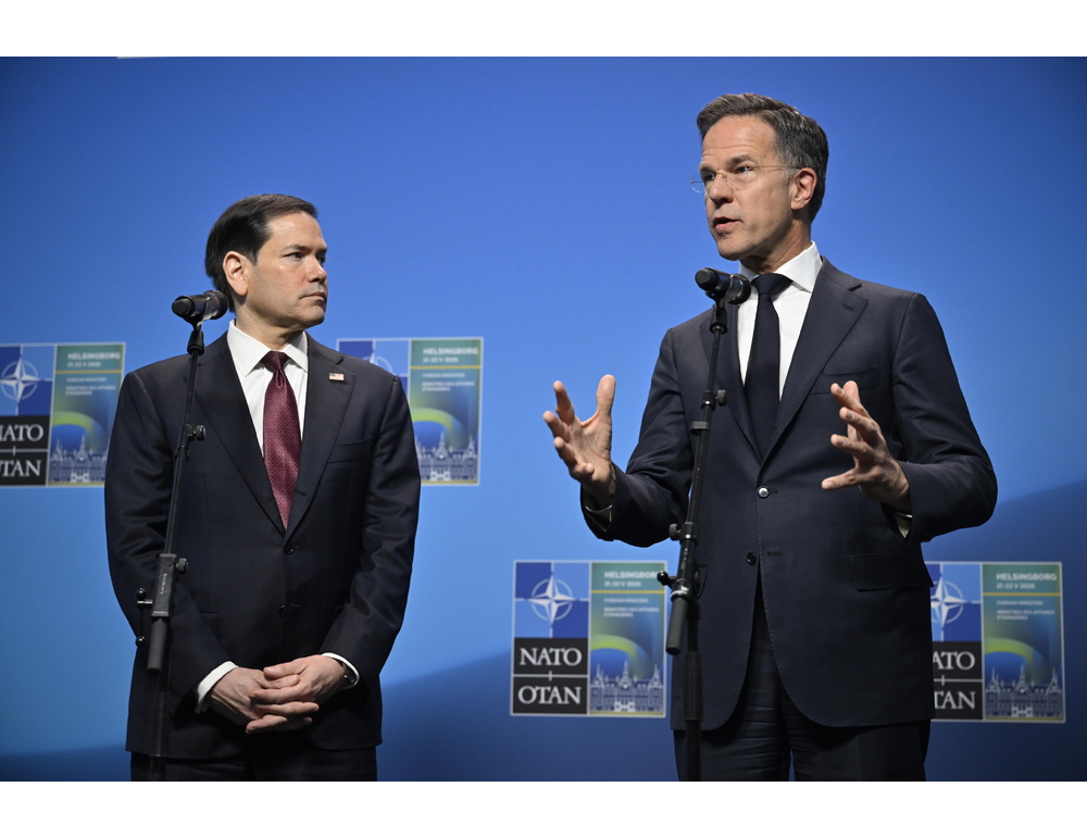 Ft, ‘Usa stanno discutendo idea armi nucleari in altri Paesi Nato’
