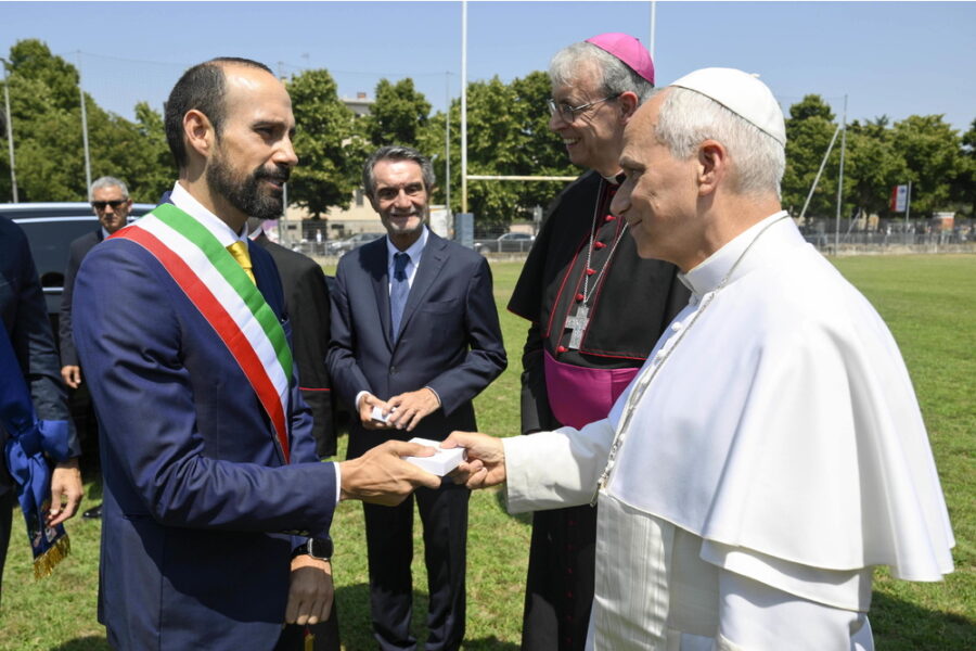 Presenti 1800 fedeli nella basilica dove sono custodite le reliquie di Sant'Agostino