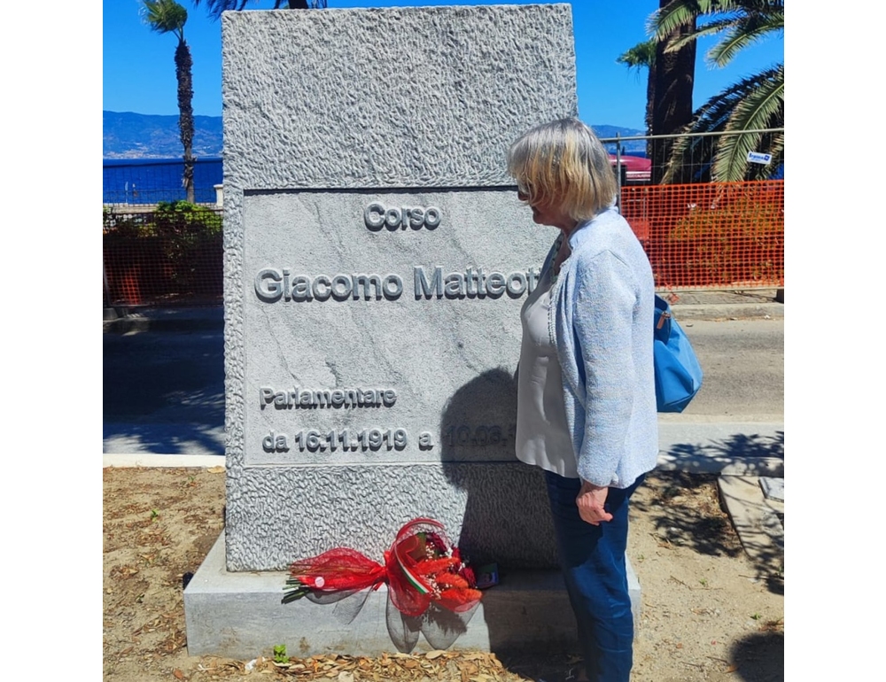 Il ricordo di Matteotti a Reggio Calabria, deposti fiori alla sua stele