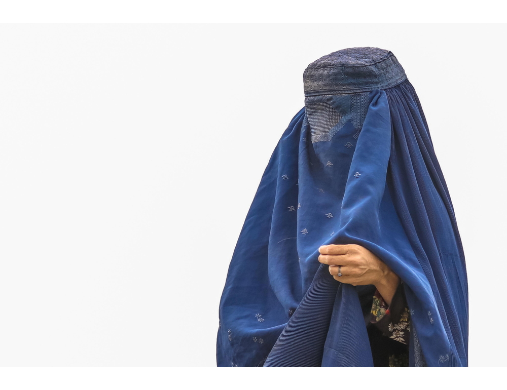 In Afghanistan donne arrestate perché non rispettose del codice abbigliamento imposto