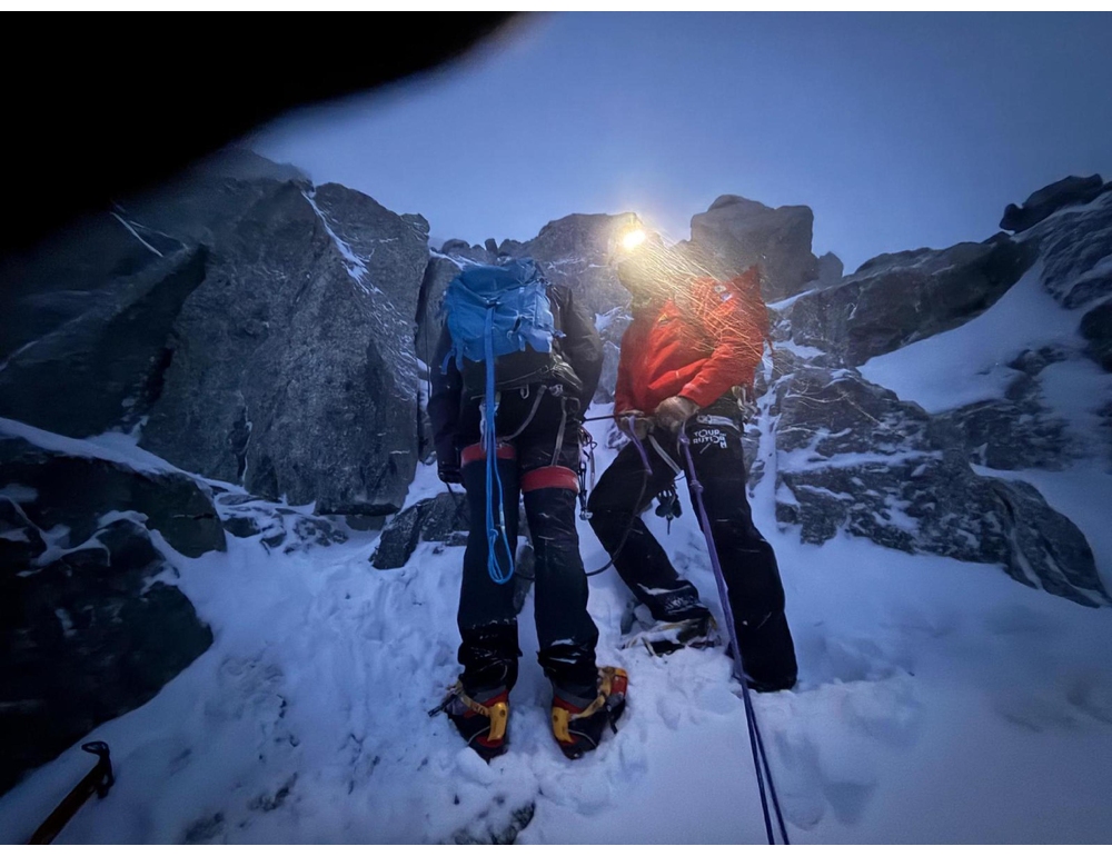 In salvo i due alpinisti rimasti bloccati sul Monte Bianco