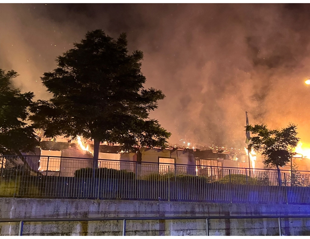 Incendio devasta scuola in Molise, la Procura apre un fascicolo