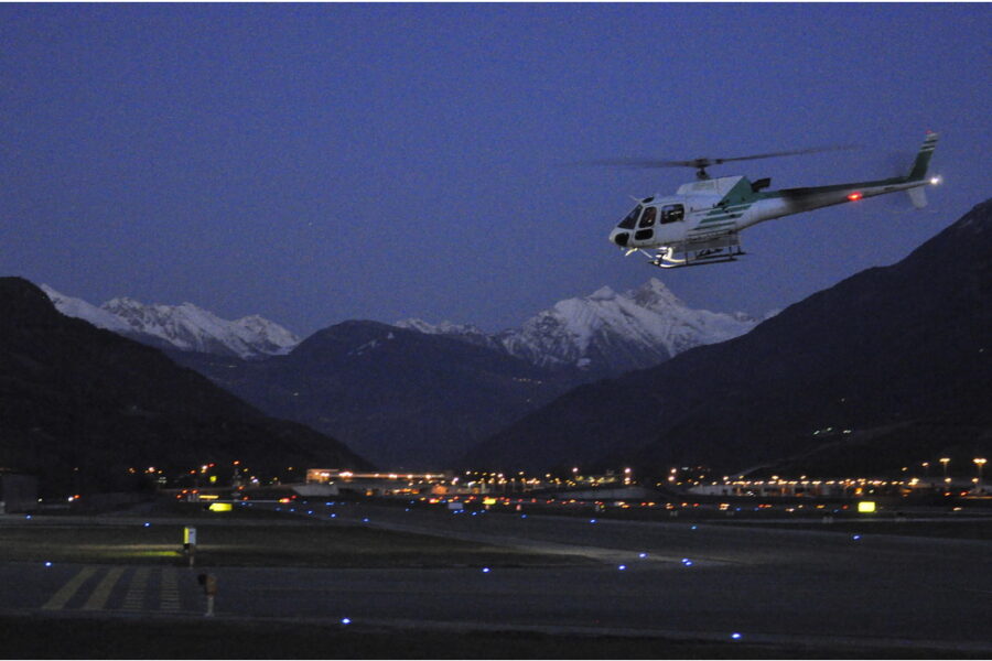 Due sarebbero italiani. Soccorso Alpino Valdostano sta recuperando i corpi