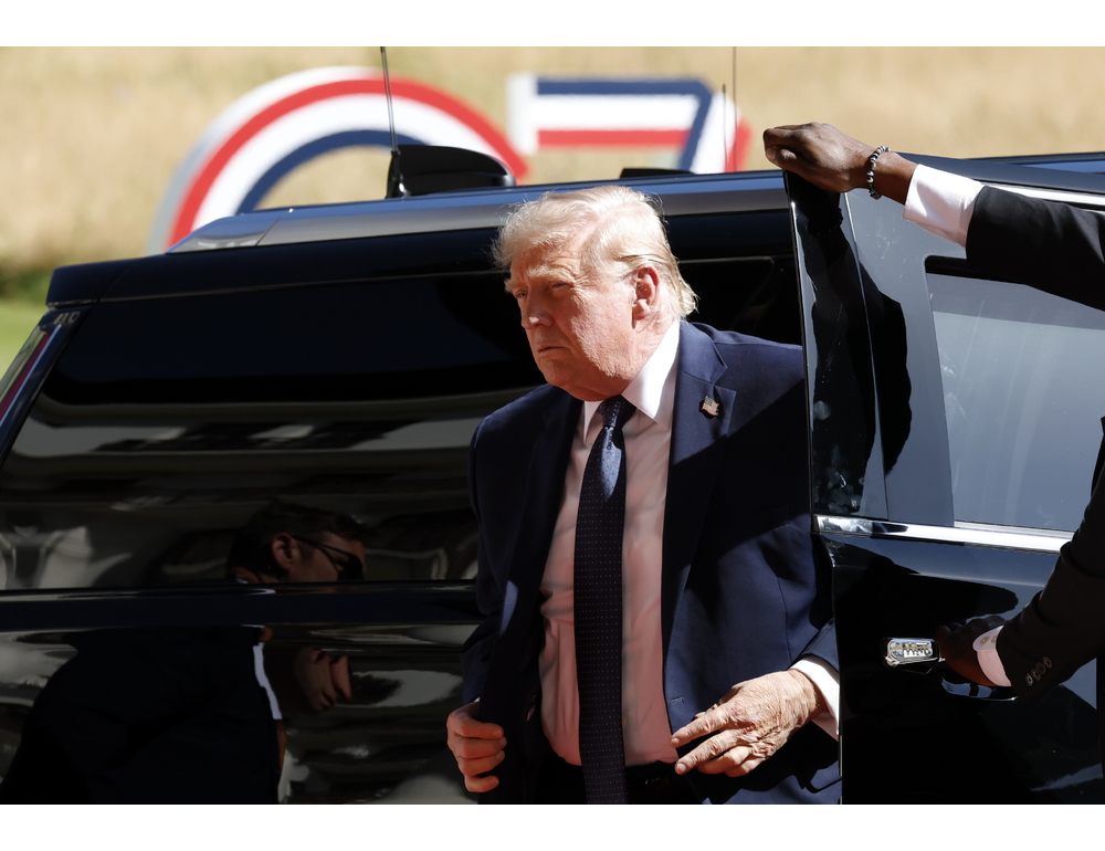 Macron a Trump, ‘pronti a dispiegare caccia, fregate e portaerei ad Hormuz’