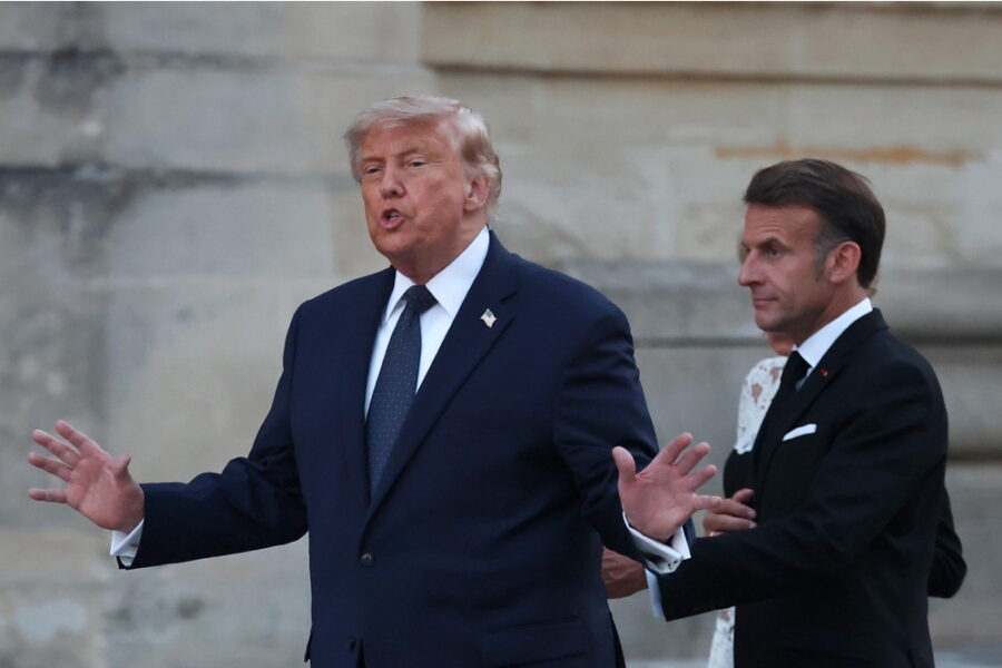 Il presidente francese: 'Stiamo entrando in una nuova fase'