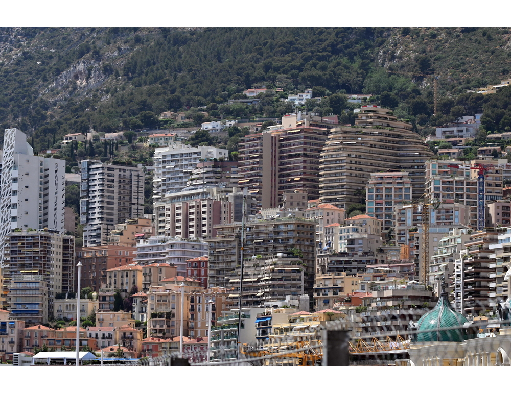 Media, ‘i feriti dell’attentato nel Principato di Monaco sono ucraini’