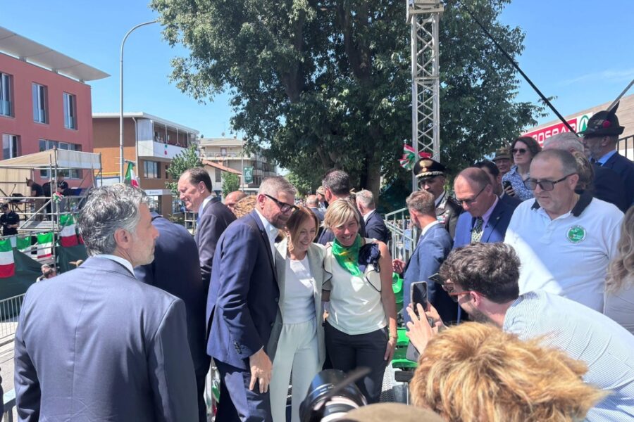 La premier a Gemona al Raduno degli Alpini