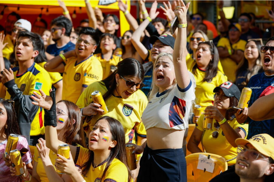 Domani il Paese si ferma per celebrare il successo che vale i sedicesimi del torneo