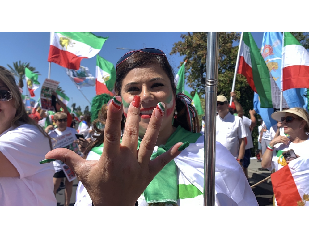 Mondiali, centinaia di iraniani protestano contro Teheran alla vigilia della partita