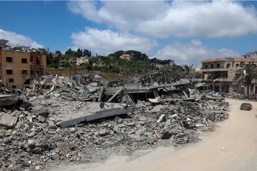 'I primi bombardamenti aerei israeliani dal cessate il fuoco di sabato'
