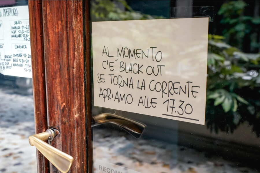 Corrente saltata anche in altri comuni del Levante ligure