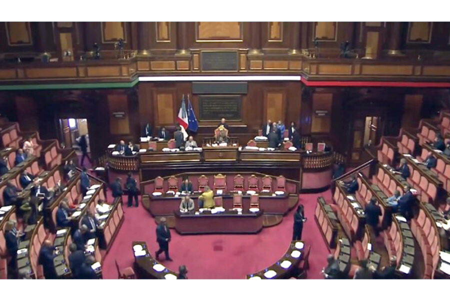 Il testo ora passa all'esame della Camera