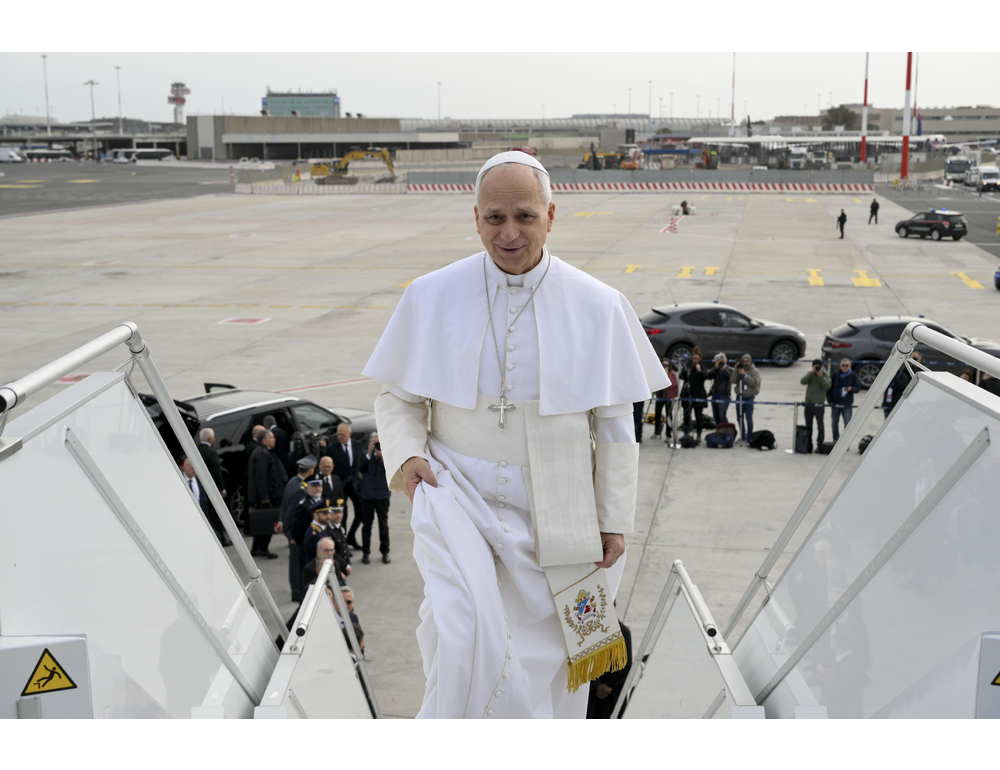 Papa Leone XIV in partenza per la Spagna