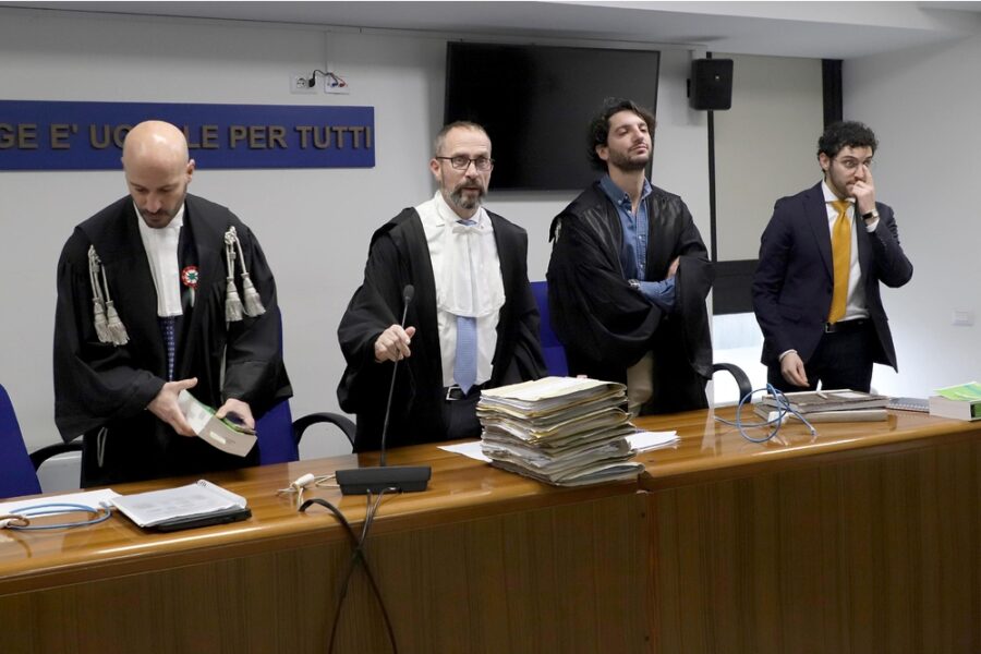 Le motivazioni dei giudici di Bari sulle 12 condanne ai militanti di Casapound