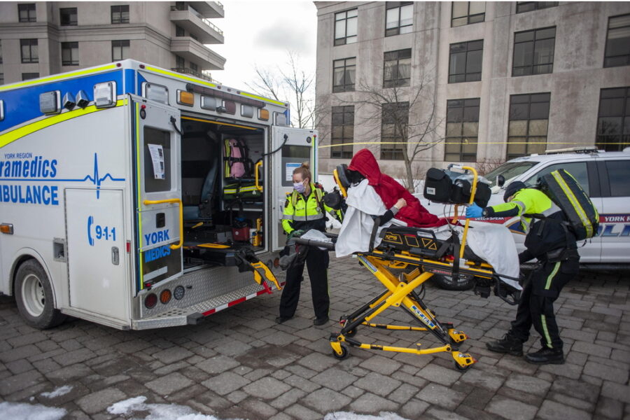 ANSAPolizia-tre-morti-in-una-sparatoria-a-Montreal-anche-laggressore