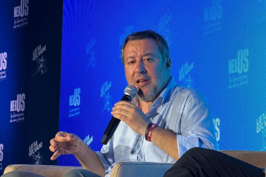 'Mai più sentito al telefono: mi freghi una volta...'