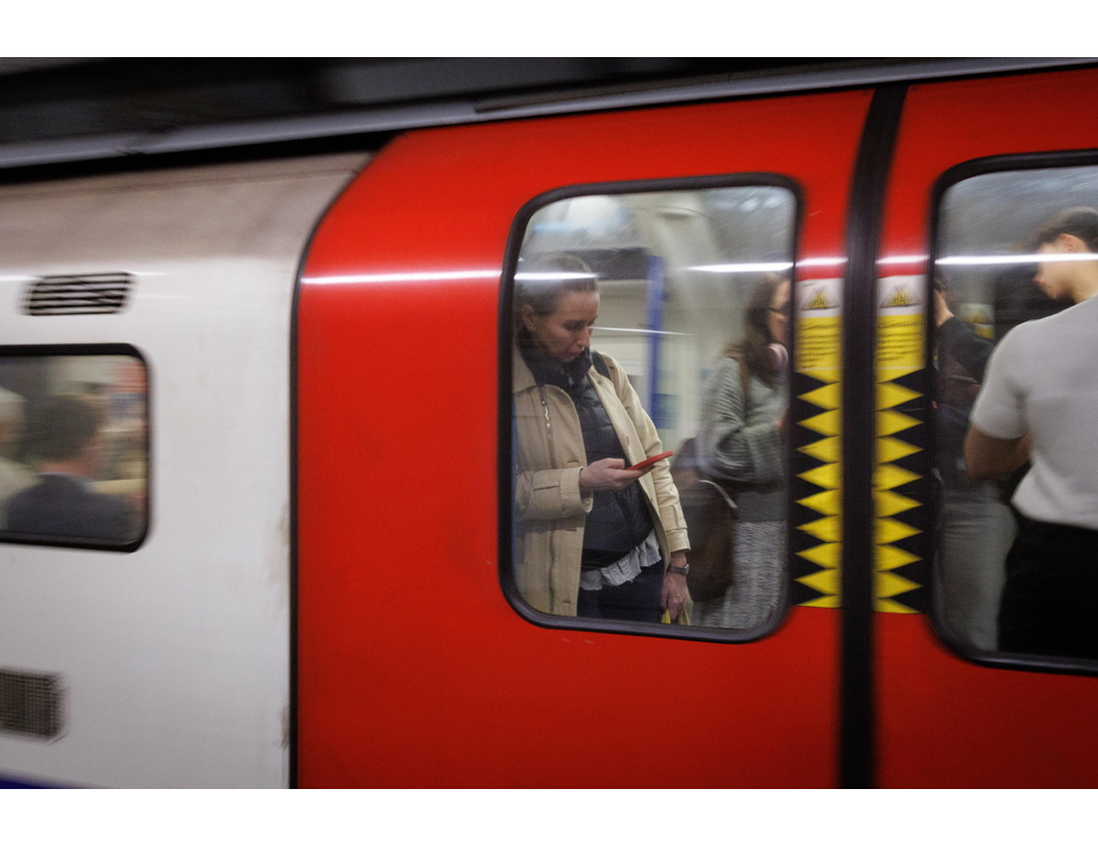 Sciopero paralizza la metropolitana di Londra, giornata di caos nei trasporti