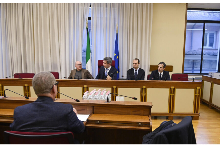 Le opposizioni chiedevano le dimissioni. Lisei