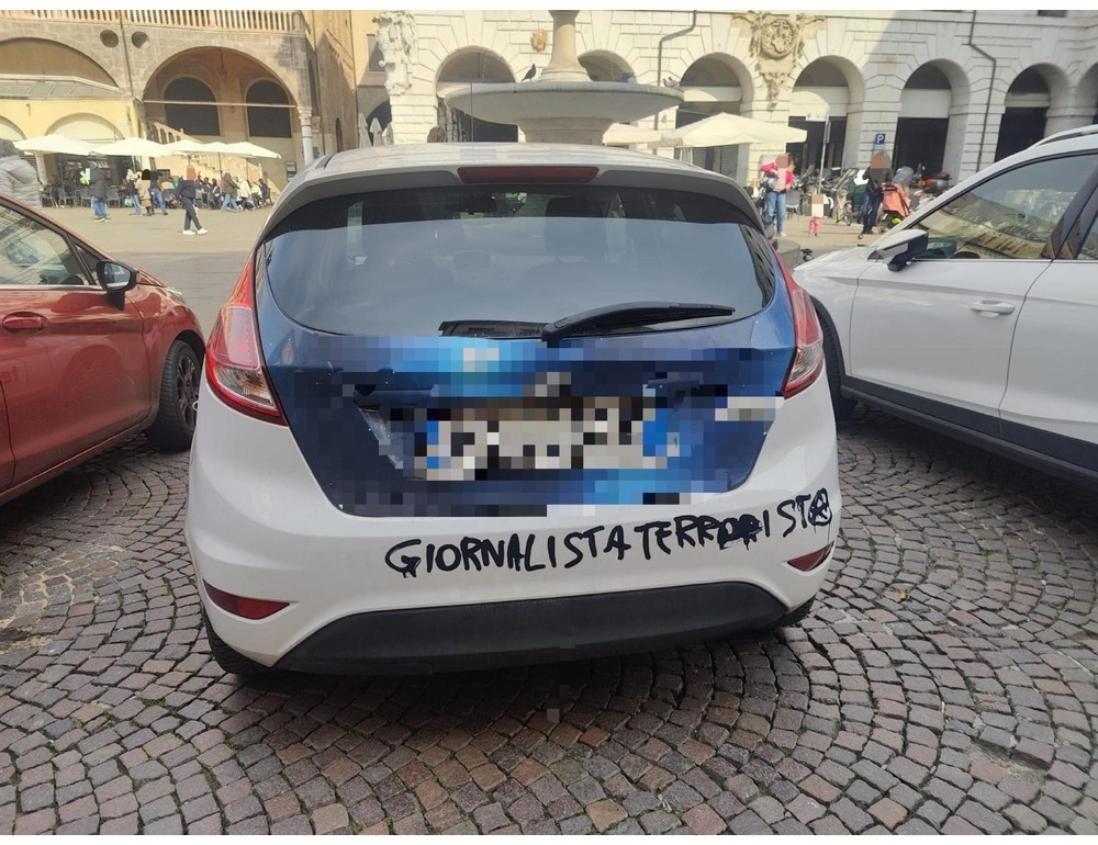 Scritte contro un giornalista di Padova, perquisita casa di un 28enne