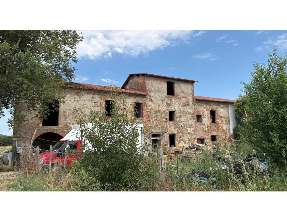 Sequestrati 14,5 ettari di orti insalubri vicino a ex discarica di Prato