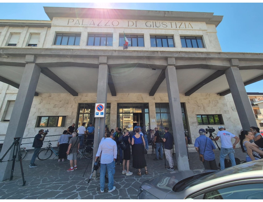 Sorelle ritrovate: interrogatori conclusi, i fermati hanno risposto al gip