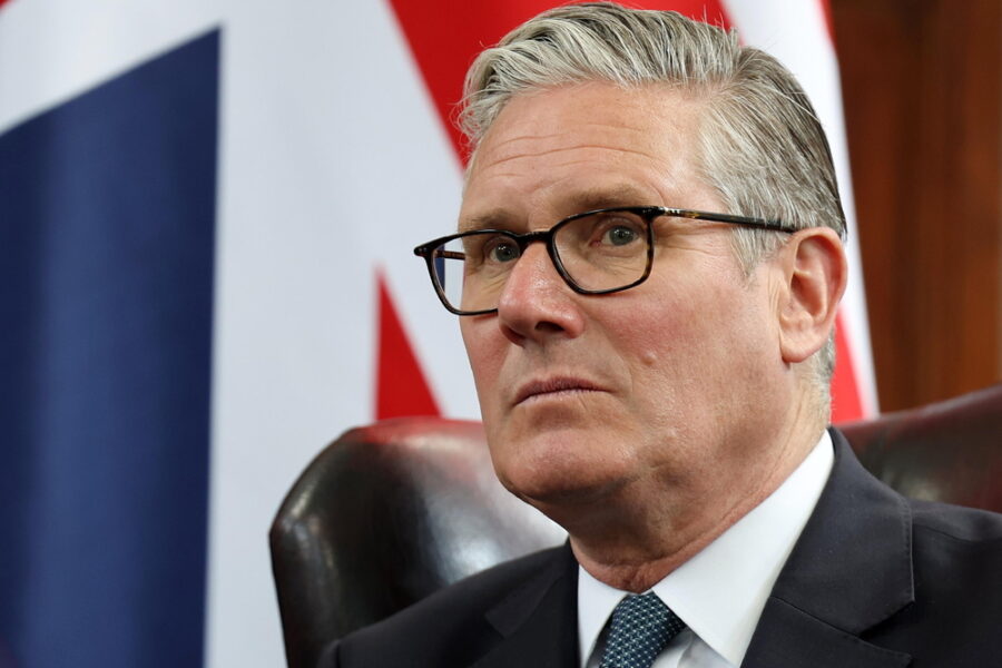 Premier cita valutazioni degli 007. Promette nuovo piano decennale su riarmo Gb
