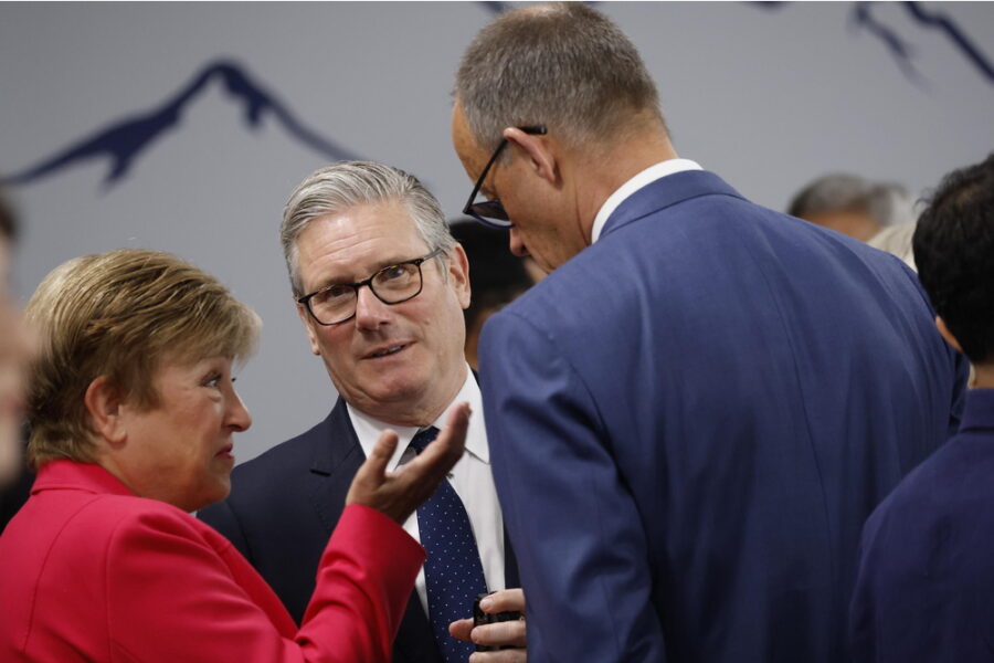 Il premier ripete di essere pronto ad accettare 'qualunque sfida' alla sua leadership