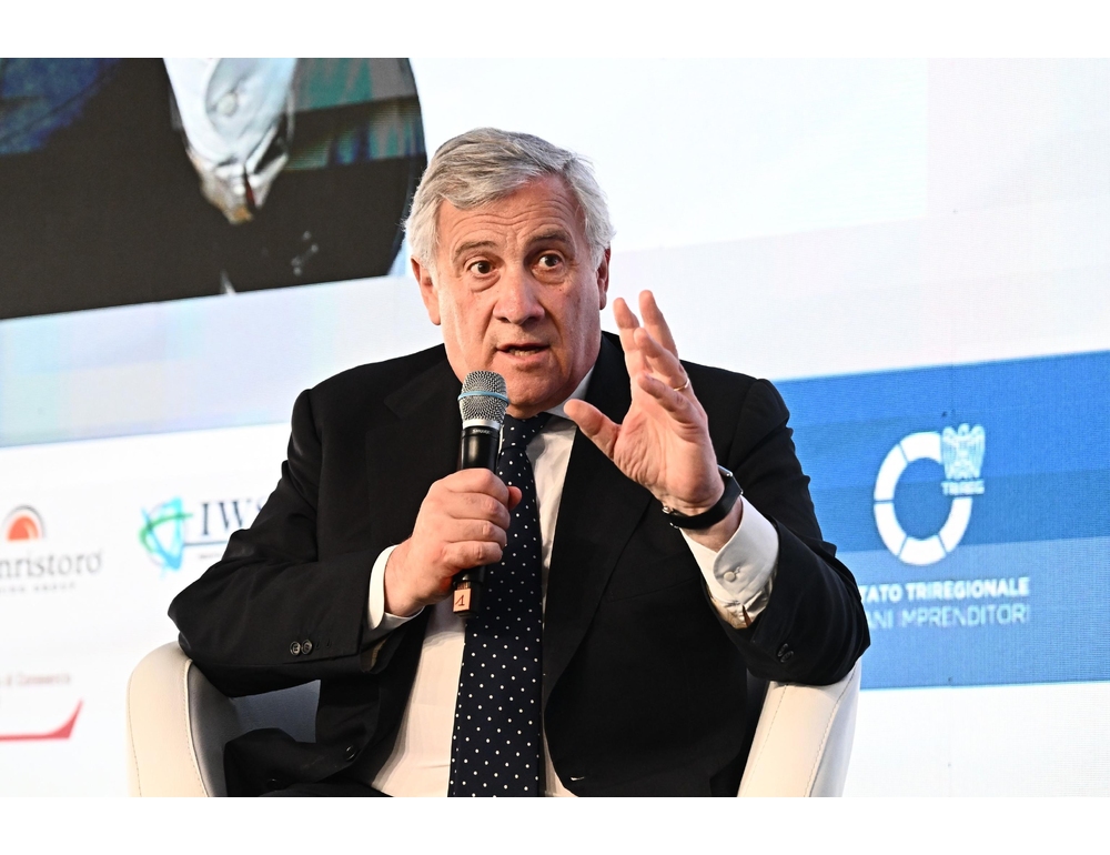 Tajani, governo valuta proroga taglio accise fino a fine giugno